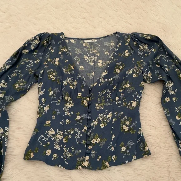 Nell Top from Reformation - Picture 7 of 16